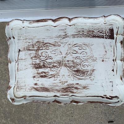 LOT 121R:  Home Decor: Wreath Holder, Accent Table & Basket Wreaths