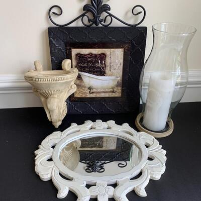 LOT 122R: Home Decor: Wall Pocket/Sconce, Floral Accent Mirror & More
