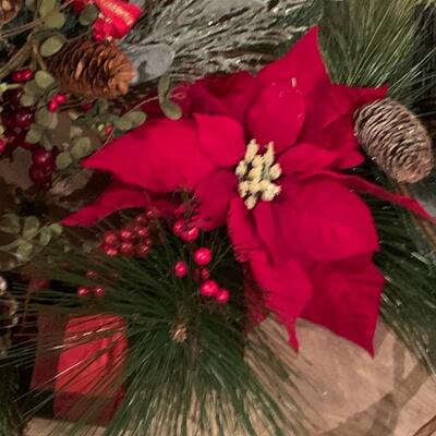 LOT 125R: Holiday Wreaths, Garland, Decor, Berries, Ornaments & More