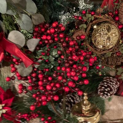 LOT 125R: Holiday Wreaths, Garland, Decor, Berries, Ornaments & More