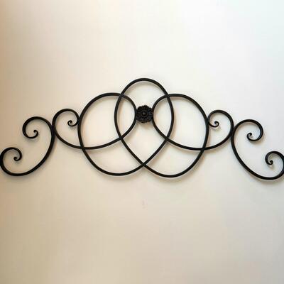 LOT 129RP: Large Floral Medallion Metal Scrollwork Wall Plaque