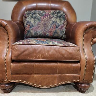 LOT 135RP: Clayton Marcus Aniline Leather Reversible Chair