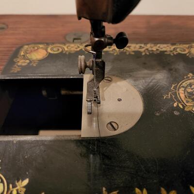 LOT 137RP: Antique Oak Cabinet Singer Sewing Treadle Machine