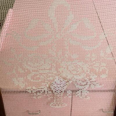 Floral woven framed textile