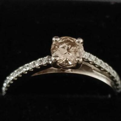18 k white Gold  and diamond ring size 8