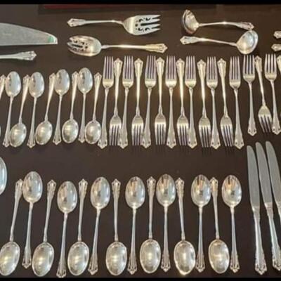 Complete 91 piece  1957  Carillion by lunt sterling silver flatware set .Reserve set