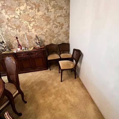Walnut Vintage diding table with 2 leaves