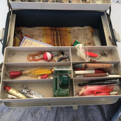 5424 Grey Tackle Box