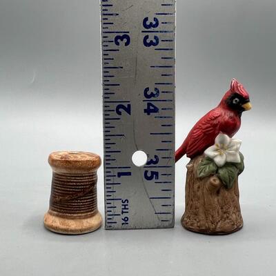 Vintage Collectible Spool & Red Robin Ceramic Sewing Crafting Thimbles