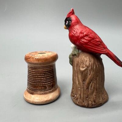 Vintage Collectible Spool & Red Robin Ceramic Sewing Crafting Thimbles