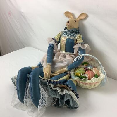 Lot.  5413  Vintage Kasma Ltd. Renaissance Easter Bunny with Basket of Eggs