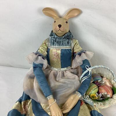 Lot.  5413  Vintage Kasma Ltd. Renaissance Easter Bunny with Basket of Eggs