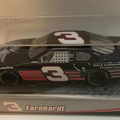 NASCAR Winners Circle Dale Earnhardt Foundation 2005 #3 1:24 Scale Die-Cast Race 9â€ long approx