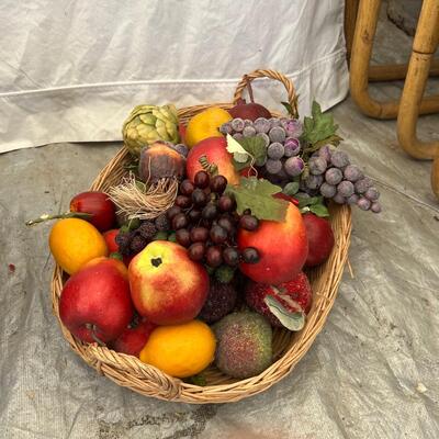 5441 Basket with Faux Fruit
