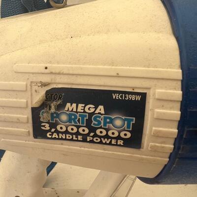 5443 Desk Fan and Vector Mega Sport Light