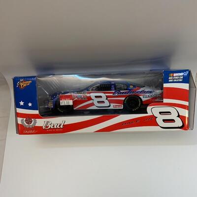 Nascar diecast 1:24 Dale Jr. Budweiser 2007 Winners Circle 9â€ long approx