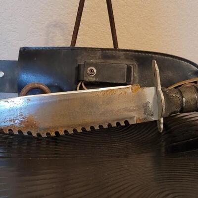 Lot 7: HUGE Rambo Style 440 Stainless Steel Knife