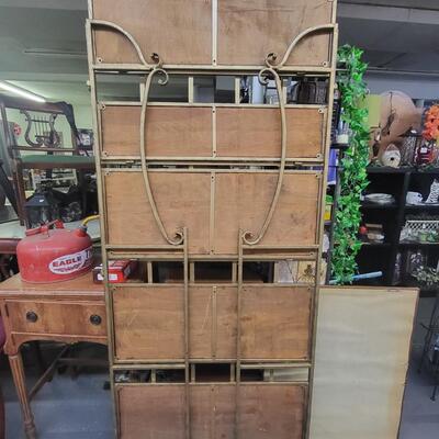 AMAZING METAL & WICKER FOLDING SHELF