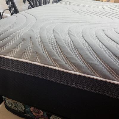 AMAZING SEALY POSTUREPEDIC PERFORMACE TWIN SIZE MATTRESS #2