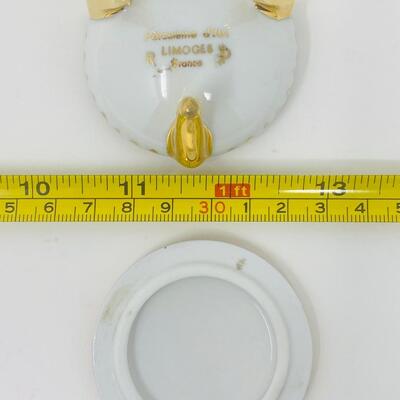 GORGEOUS VINTAGE LIMOGES FOOTED ROUND TRINKET BOX