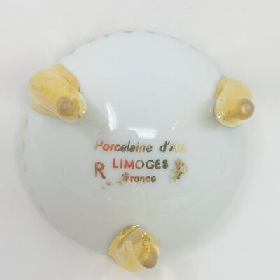 GORGEOUS VINTAGE LIMOGES FOOTED ROUND TRINKET BOX