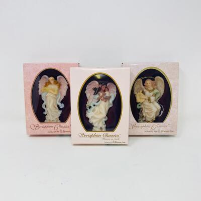 BEAUTIFUL SERAPHIM CLASSICS ORNAMENT LOT BY ROMAN INC.