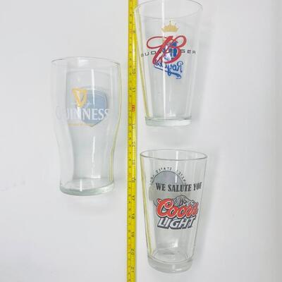 SAY CHEERS! LOT OF DRINKING GLASSES