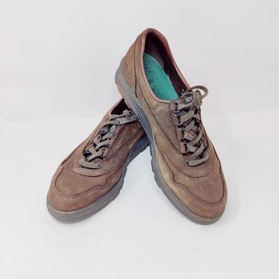 MEPHISTO LEATHER RUN OFF WOMEN'S WALKING SHOES SIZE 10