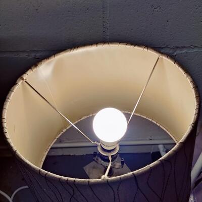 MODERN STYLE GEOMETRIC ACCENT LAMP