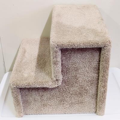 STURDY CARPETED BEIGE PET STAIRS
