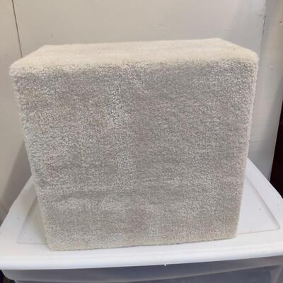 STURDY CARPETED CREME PET STAIRS