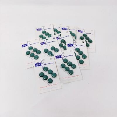 VINTAGE FASHION-NITE GREEN BUTTONS LOT