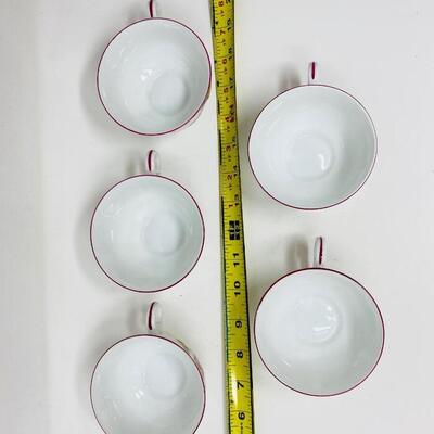 CLASSY LOT OF HAVILAND FRENCH LIMOGES FLORAL TEA CUPS AND SAUCERS FROM METROPOLITAN MUSEUM OF ART