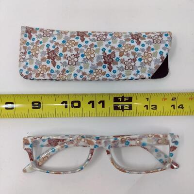 TERRIFIC HAWAIIAN STYLE TASHON GLASSES AND MATCHING POUCH