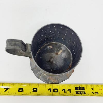 TINSMITH YORKTOWN DECORATIVE CUP