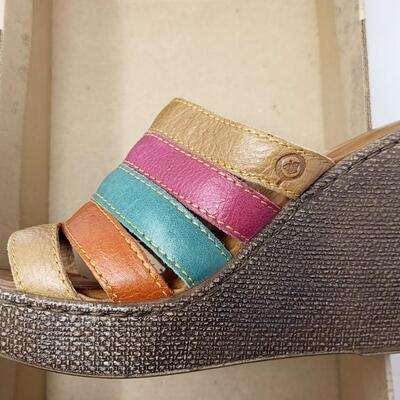 BORN SIZE 9 LUMI LEATHER UPPER SHOES