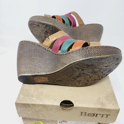 BORN SIZE 9 LUMI LEATHER UPPER SHOES