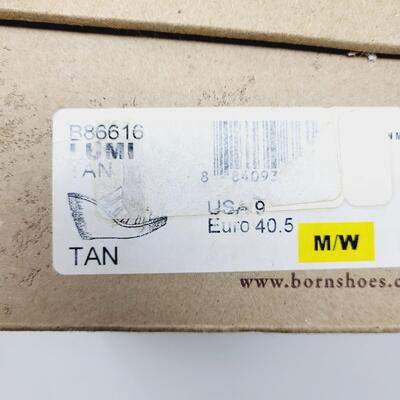 BORN SIZE 9 LUMI LEATHER UPPER SHOES