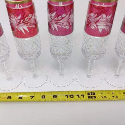 STUNNING VINTAGE CRANBERRY ETCHED CRYSTAL GLASS WINE FLUTES