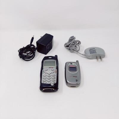 USED CELLULAR PHONE AND CHARGERS BUNDLE