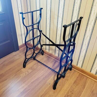 ANTIQUE WROUGHT IRON SEWING BASE