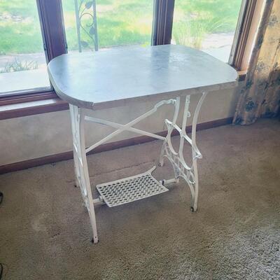 MARBLE TOP WROUGHT IRON SEWING BASE