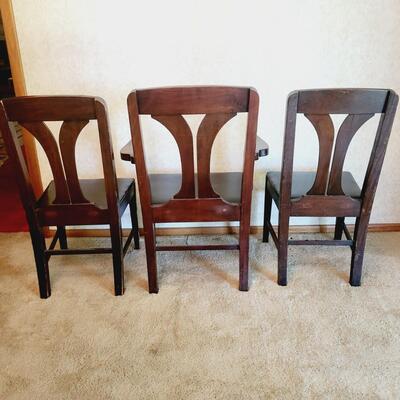 Please see pictures for details and condition 

Chairs - 18 x 19.25 x 37.5
Captain chair - 26.5 x 23 x 38.5