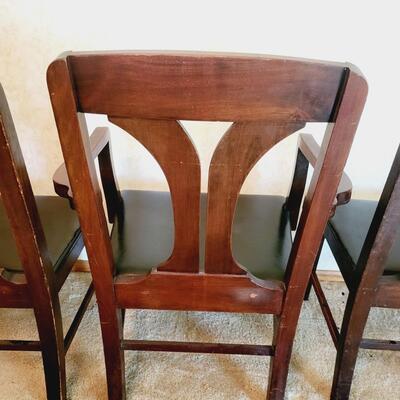 Please see pictures for details and condition 

Chairs - 18 x 19.25 x 37.5
Captain chair - 26.5 x 23 x 38.5