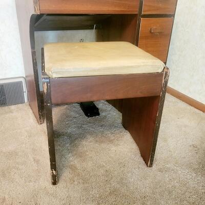 1948 SINGER SEWING MACHINE AH839222 201 MODEL W/ CABINET