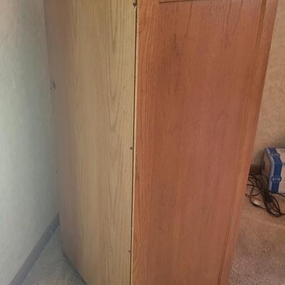OAK STEREO / DECORATIVE CABINET