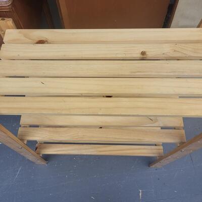CUTE LITTLE PINE SHELF