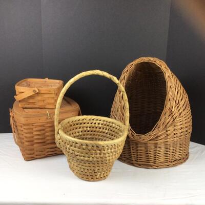 5446 Vintage Dome Cat Bed Basket & Two Longaberger Baskets
