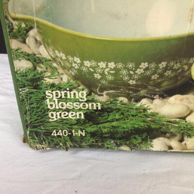 5447 Vintage SEALED 4pc Pyrex Spring Blossom Green Mixing Bowl Set
