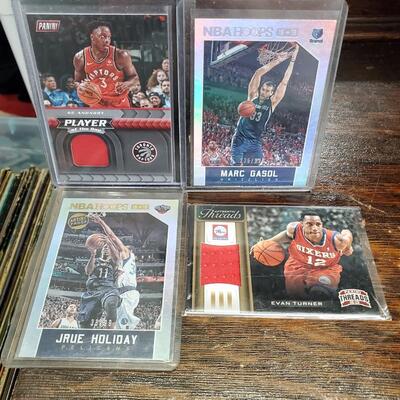 lot of 4 basketball cards